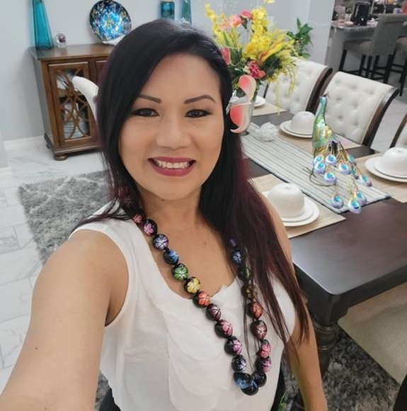 Meet your Posher, Beverly - Picture 1 of 1